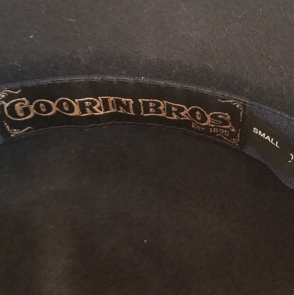 Goorin Bros Asymmetrical Cirrus Wool Cloche - Picture 2 of 4